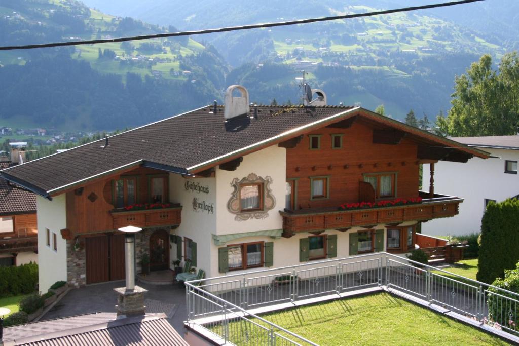 Gaestehaus Christoph Ried im Zillertal Exterior foto